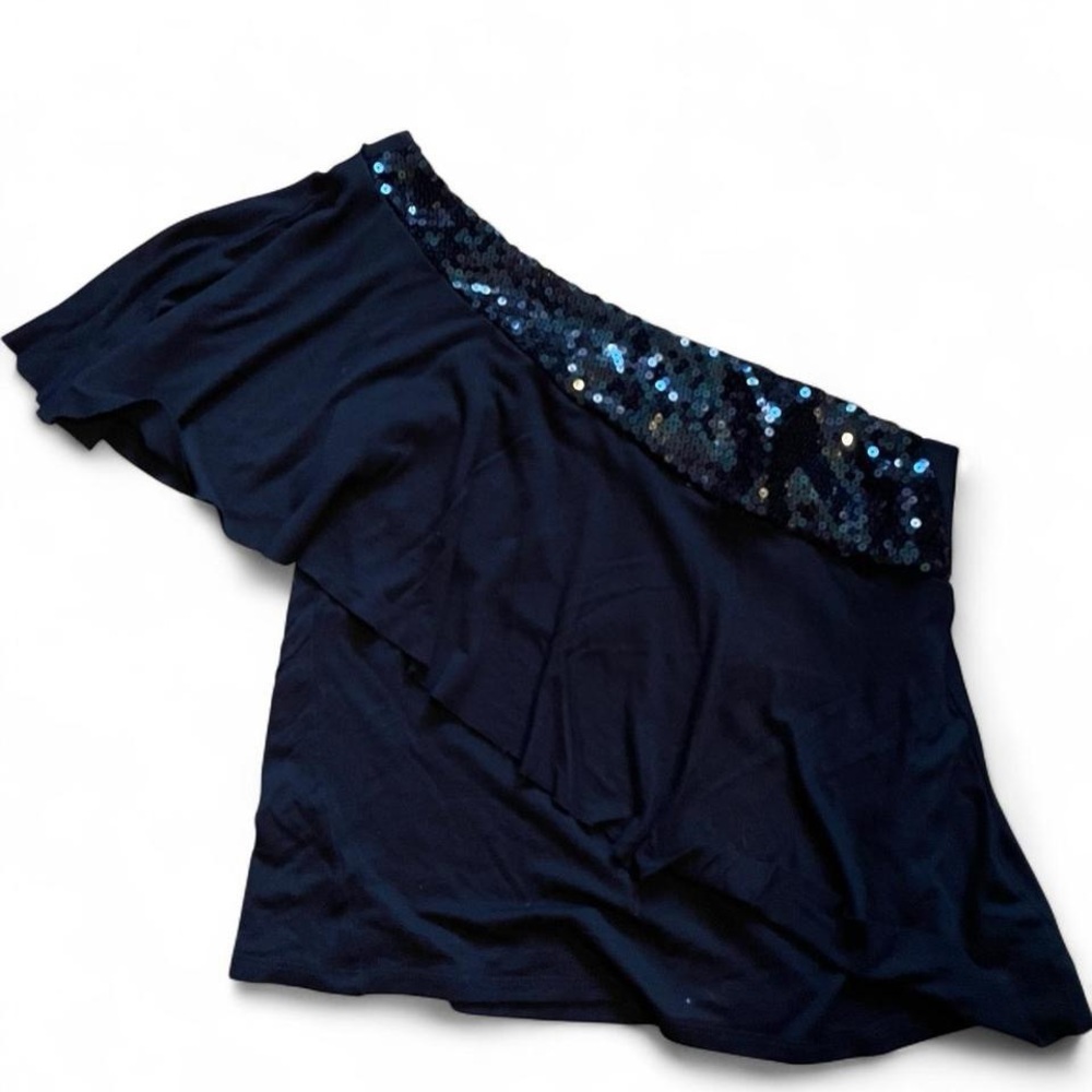 Off shoulder sequence flowy top - image 3